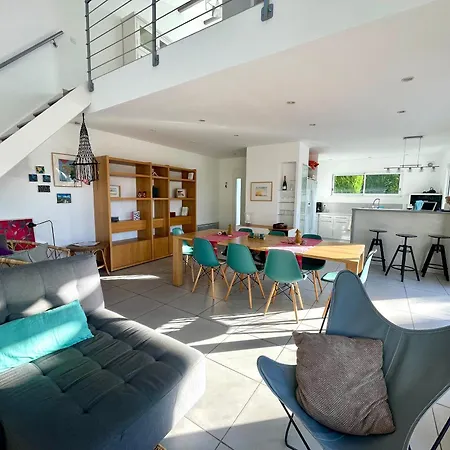 Σπίτι διακοπών Maison Spacieuse 3 Ch. Avec Jardin, Proche Du Centre, Parking, Wifi - Fr-1-231-198 *